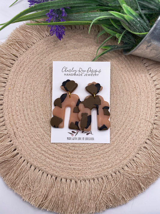 Cheetah scalloped arches