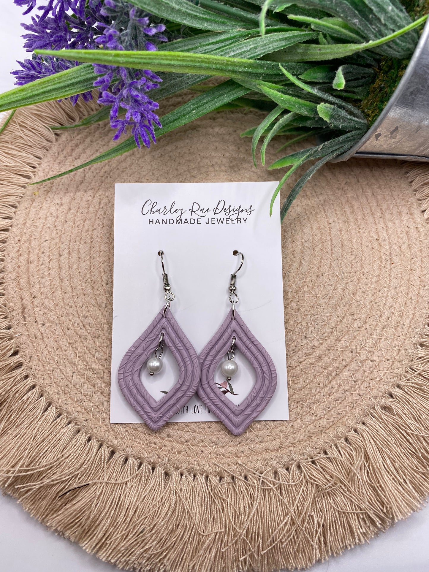 Floral embossed pear Lauren-Lilac