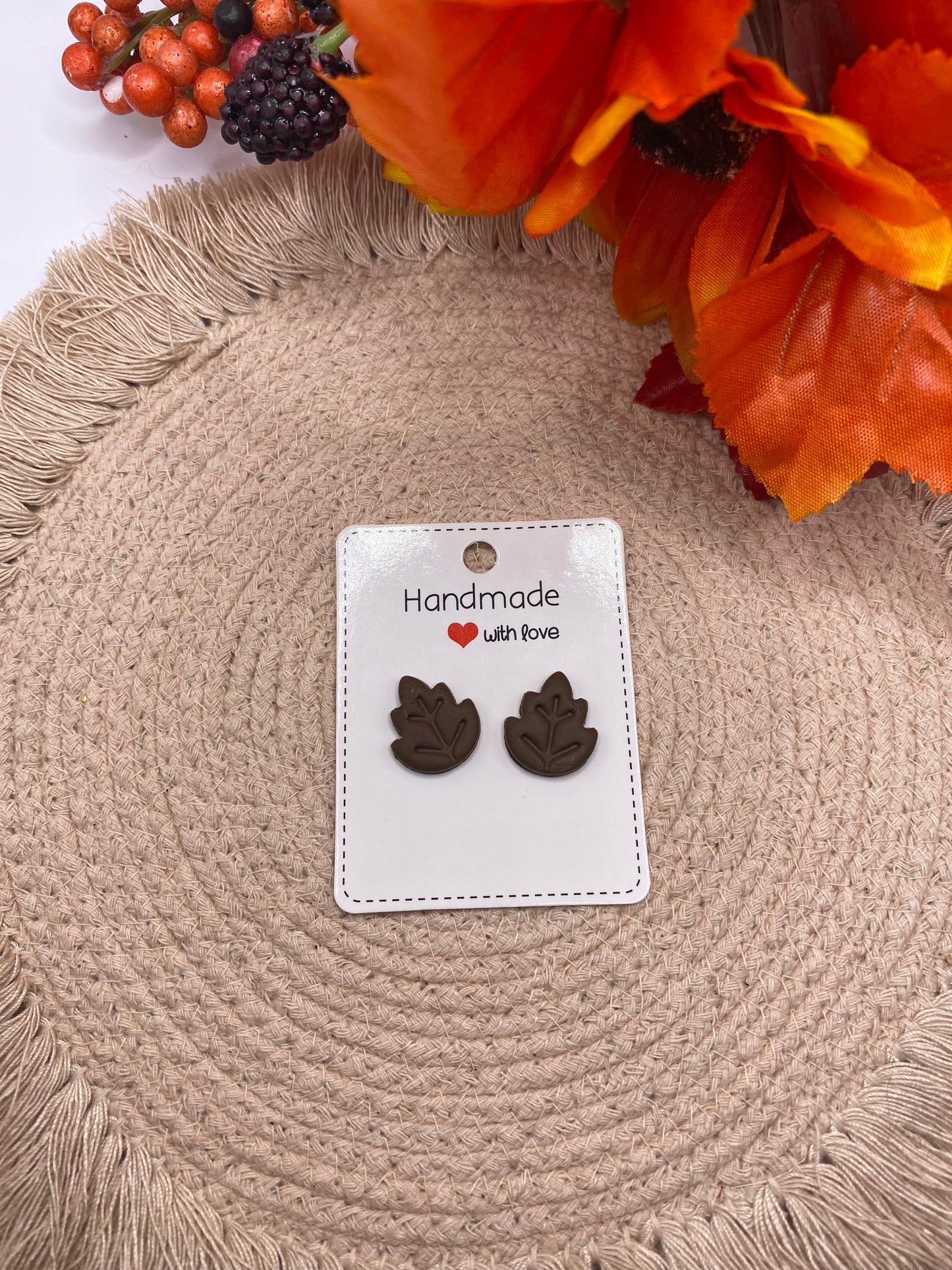 Leaf studs-Brown